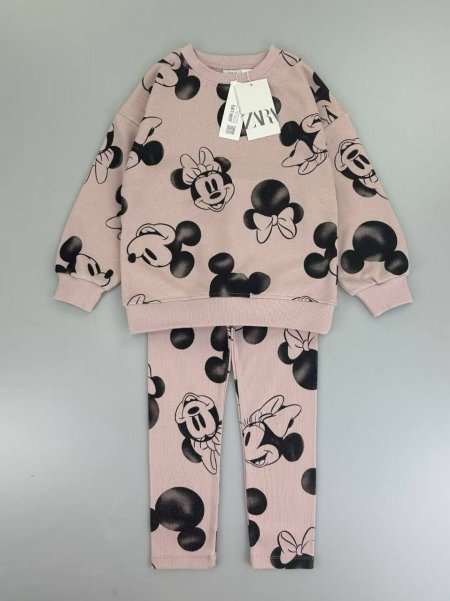 طقم بناتي عملي