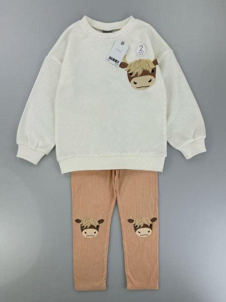 طقم بناتي عملي