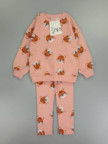 طقم بناتي عملي