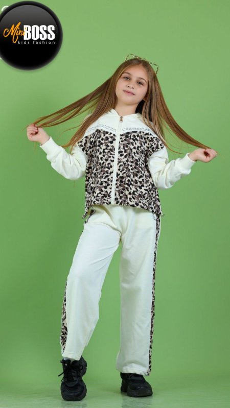 طقم بناتي عملي