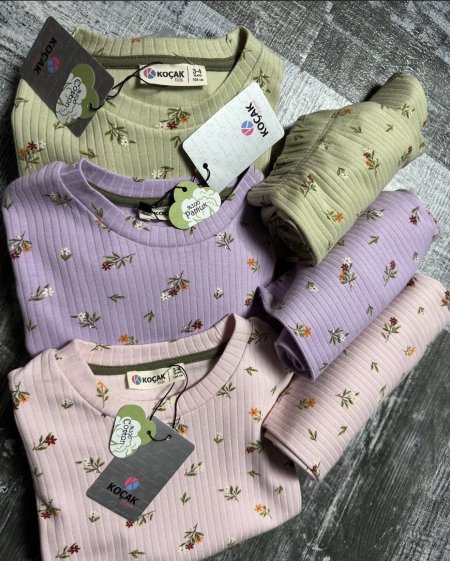 طقم بناتي عملي