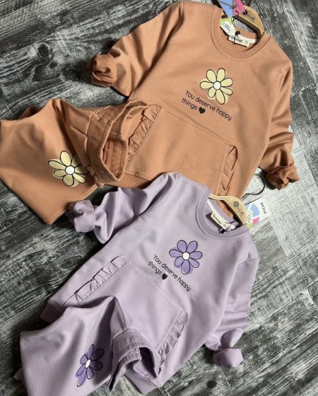 طقم بناتي عملي