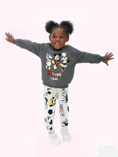 طقم بناتي عملي