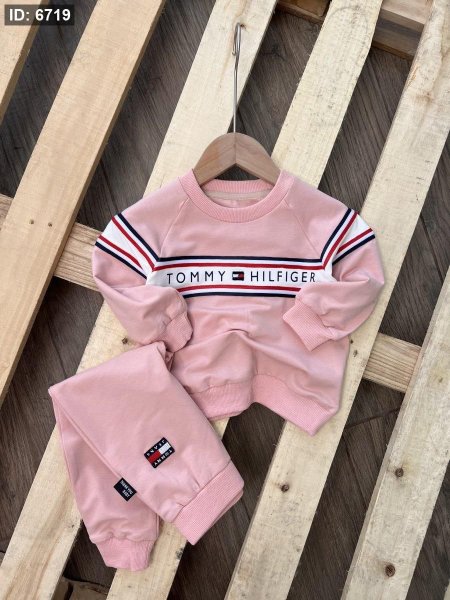 طقم عملي ولادي بناتي