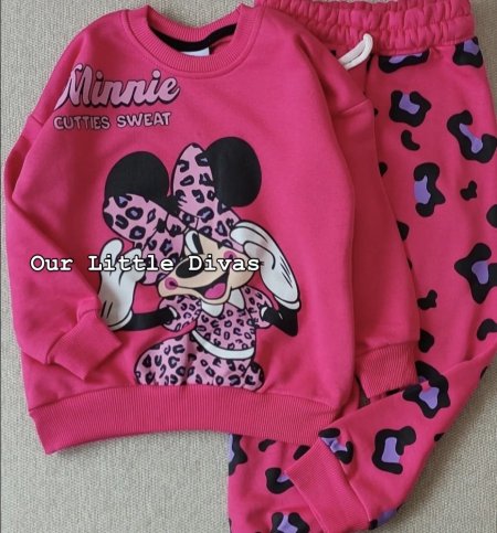 طقم بناتي زارا